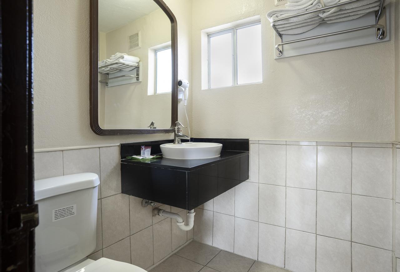 Value Inn Hollywood Лос Анджелис Екстериор снимка